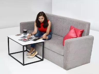 Minimalistic Lift Up Coffee Table