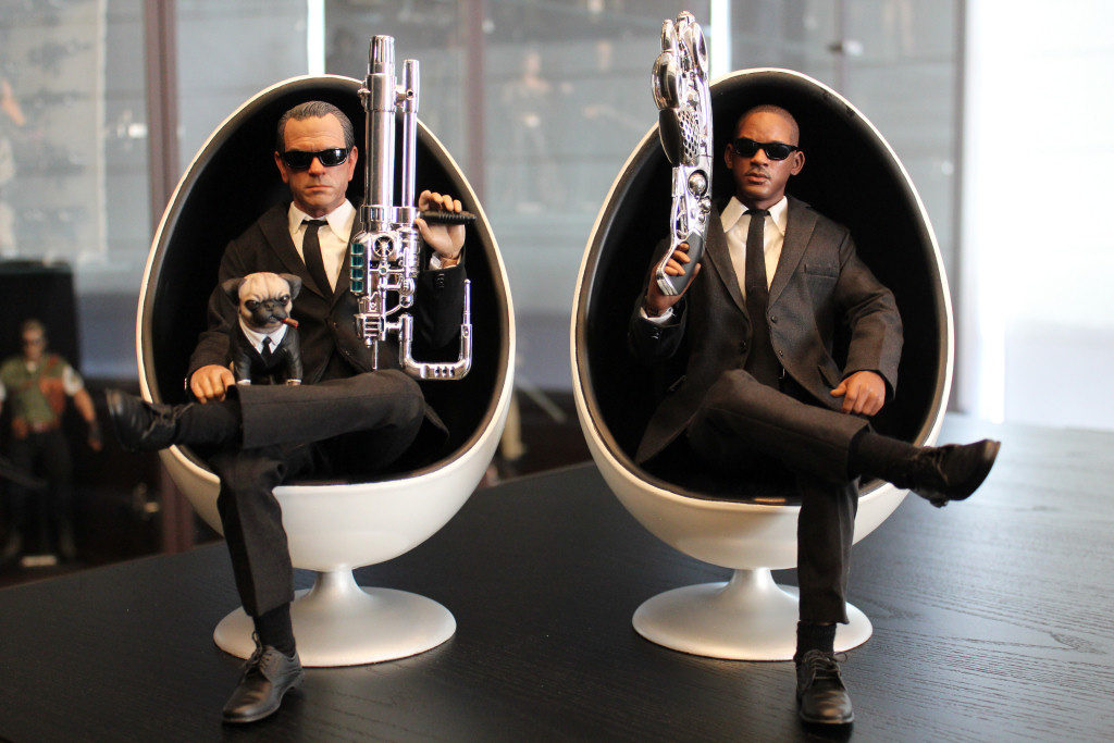 Furniture: Egg Chair from Men in Black