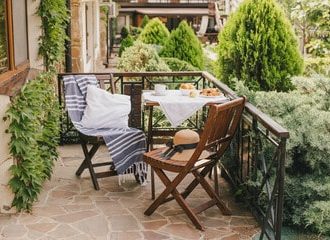 beautiful-balcony-garden