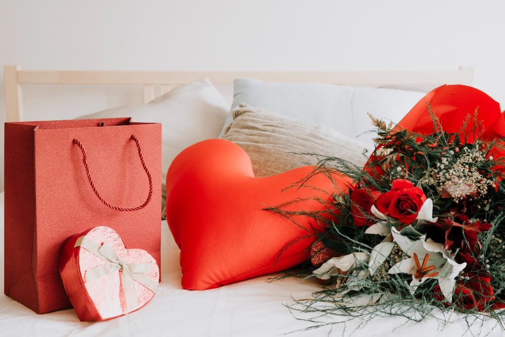 Valentine's Day Gifts for Her Delivered | FruitBouquets