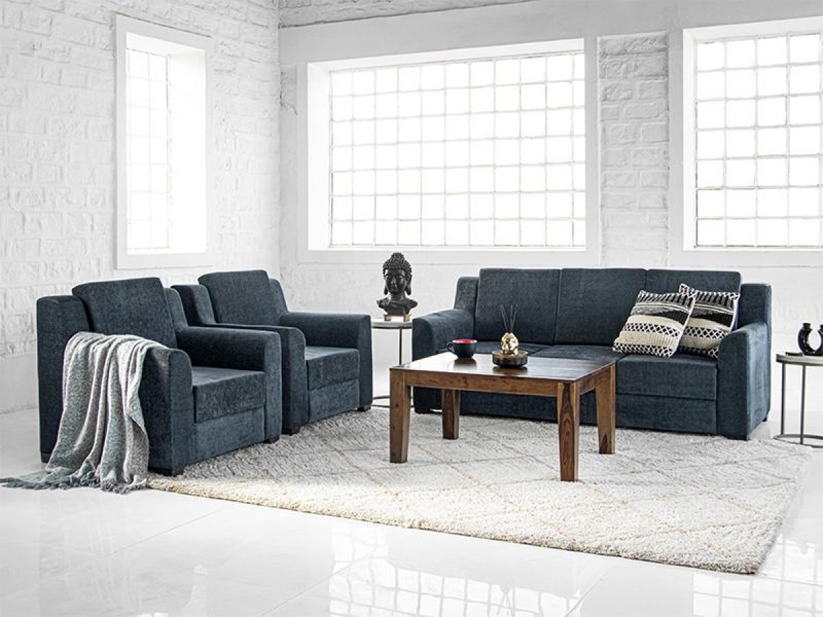 How to Choose (& Use) a Sofa Cleaner to Make Your Couch Like New