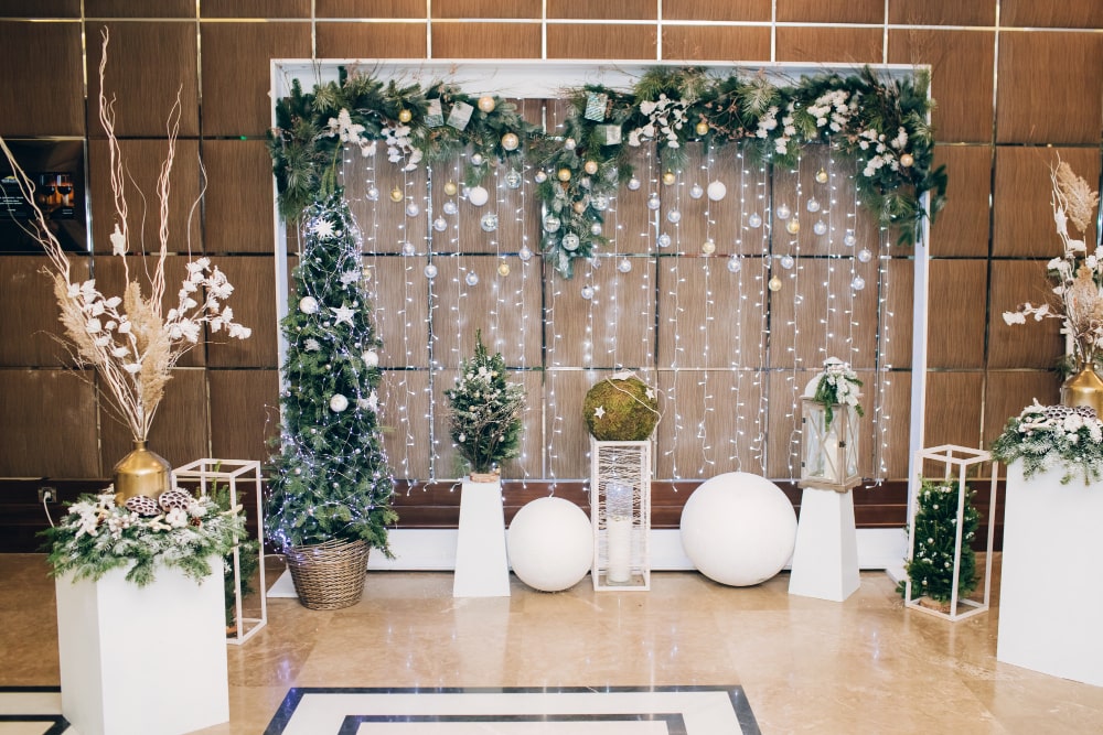 DIY Backdrops and Photo Booths- birthday decoration