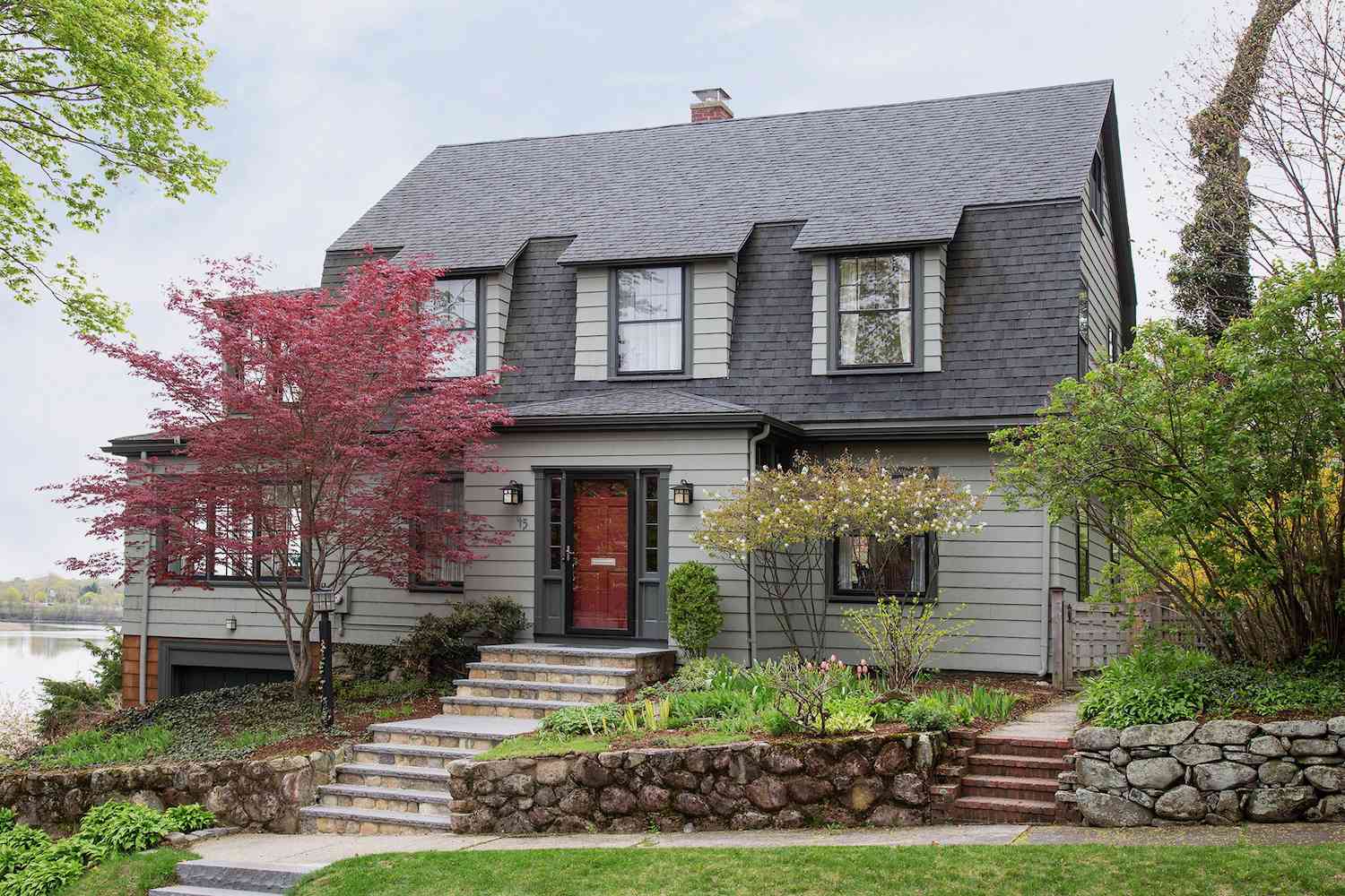 Grey Exterior House Colors- Exterior wall paint ideas